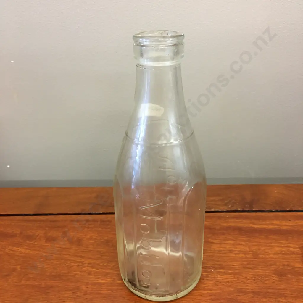 Mobiloil 1 Imperial Pint Oil Bottle - Vacuum Oil Co. H23cm Image 1++